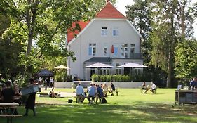 Villa Glanzstoff
